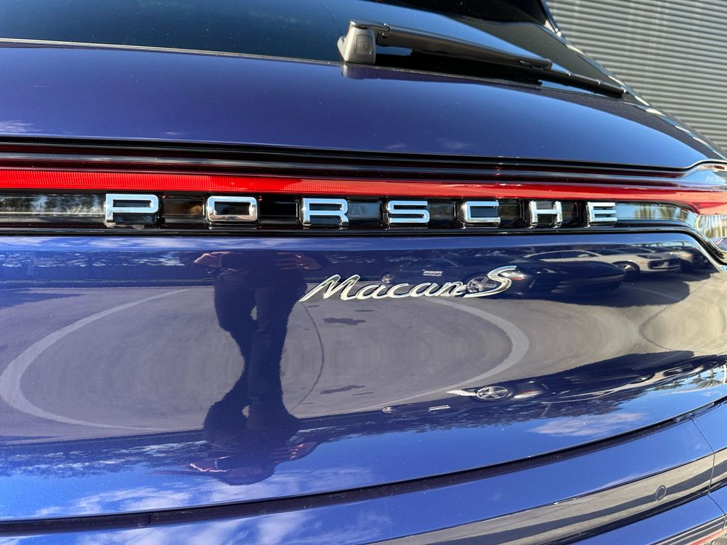 Thumbnail: 2026 Porsche Macan - 14