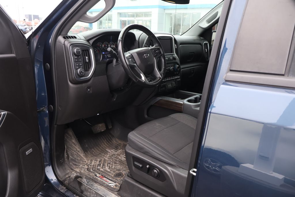 Thumbnail: 2020 Chevrolet Silverado 1500 - 12