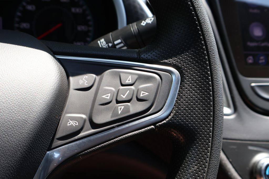 Thumbnail: 2023 Chevrolet Malibu - 29