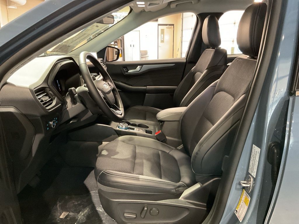 New 2026 Blue Ford Base image 10