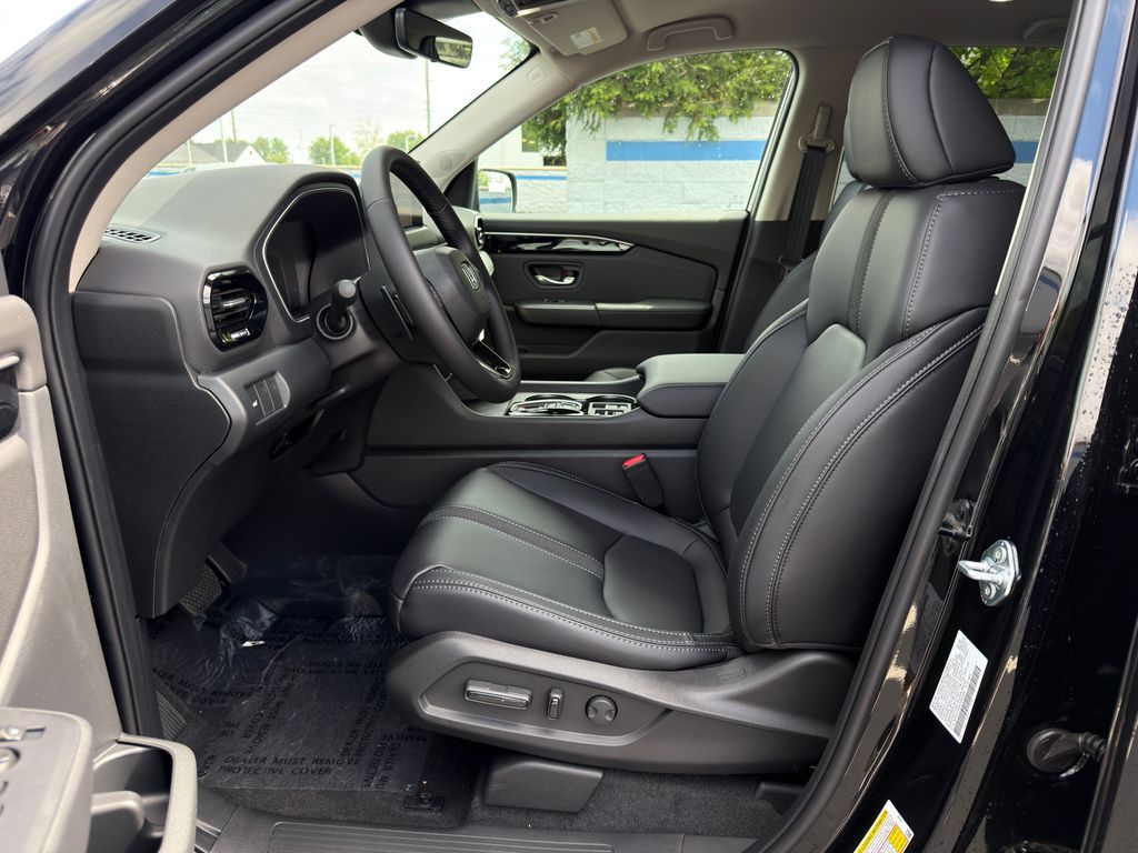 Thumbnail: 2026 Honda Pilot - 16