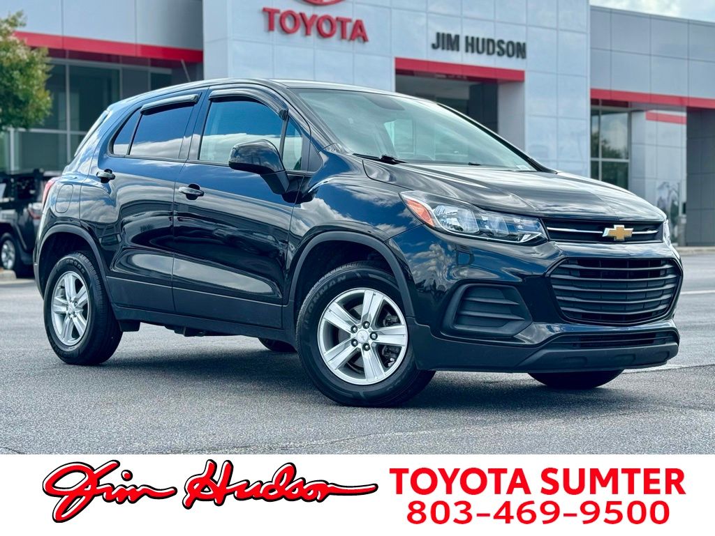2022 Chevrolet Trax LS AWD's photo
