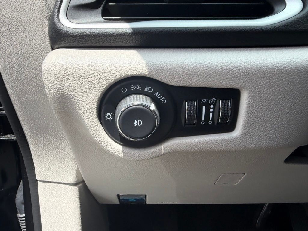 2024 Chrysler Pacifica Touring L Black at Auto Express Mitsubishi
