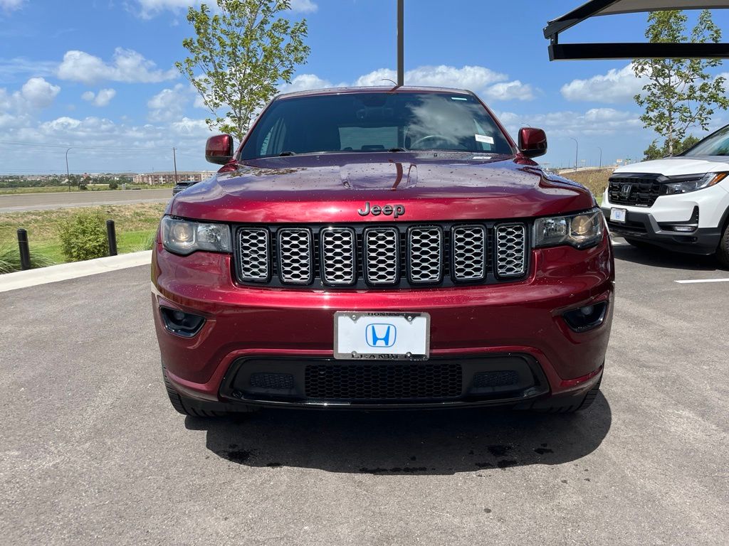 Thumbnail: 2017 Jeep Grand Cherokee - 2