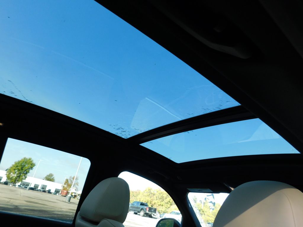 Thumbnail: 2021 BMW X3 - 6