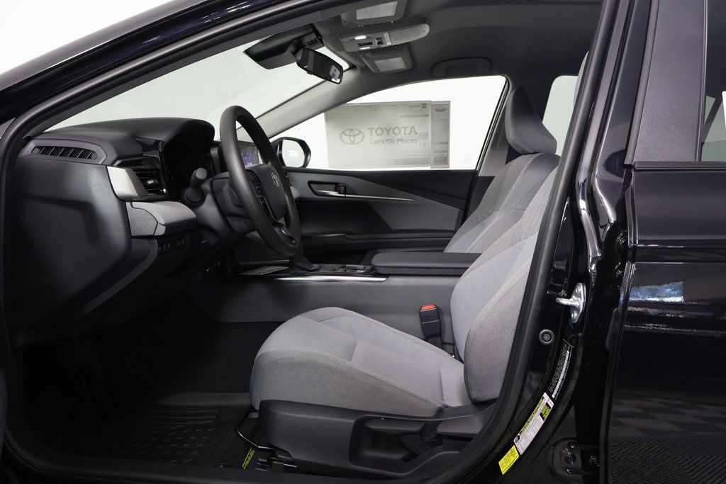 Thumbnail: 2026 Toyota Camry - 5