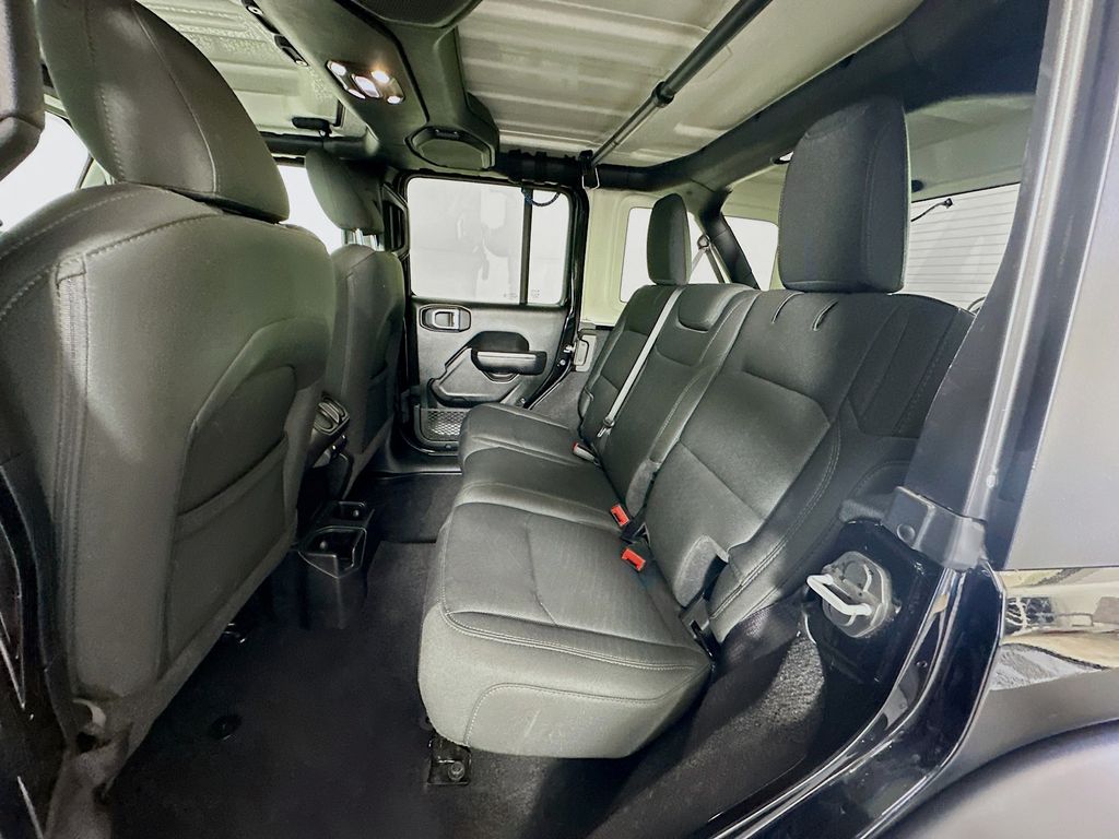 Thumbnail: 2020 Jeep Wrangler - 23