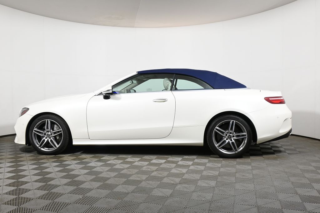 Thumbnail: 2020 Mercedes-Benz E-Class - 2