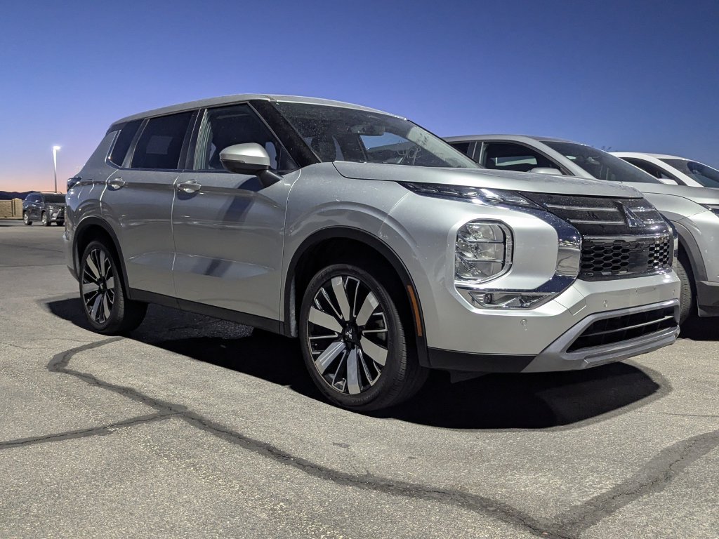 Used 2025 Mitsubishi Outlander SUV
