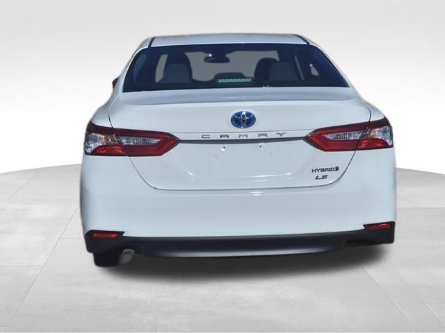 2018 Toyota Camry Hybrid LE 6