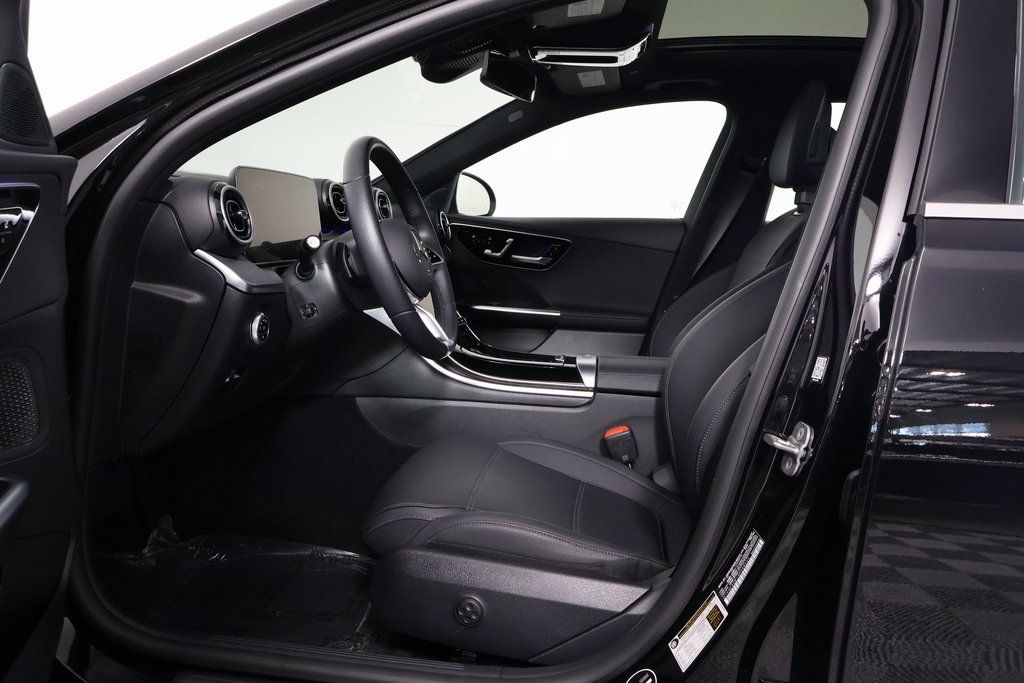 Thumbnail: 2025 Mercedes-Benz C-Class - 10