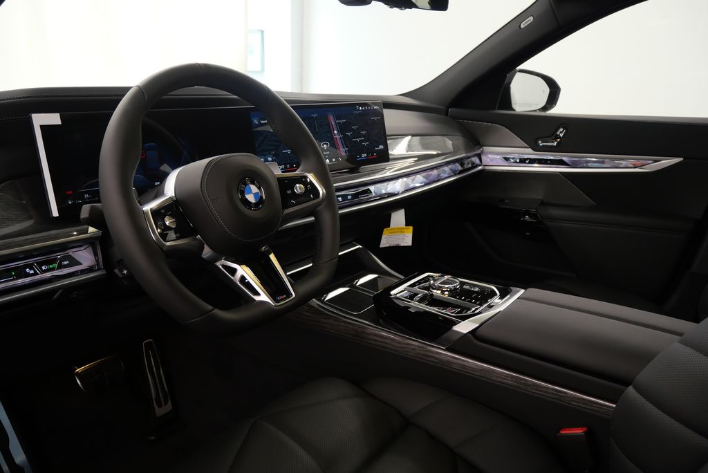 2024 BMW 7 Series 740i 14