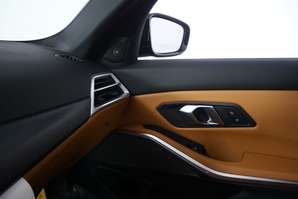 Thumbnail: 2026 BMW 3 Series - 25
