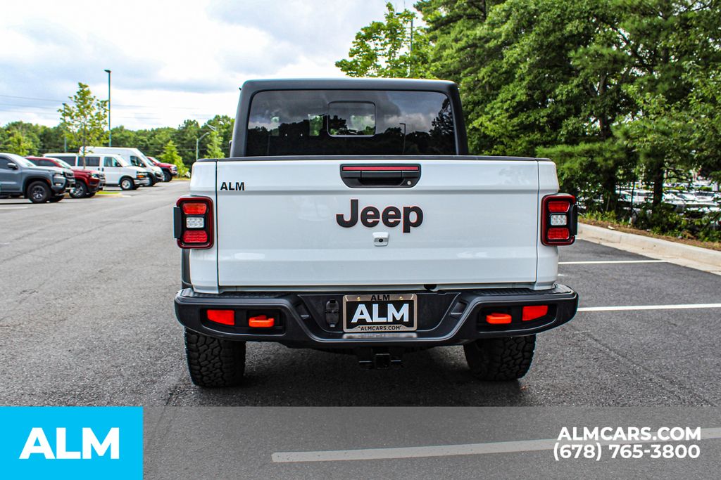 Used 2026 White Jeep Mojave image 10