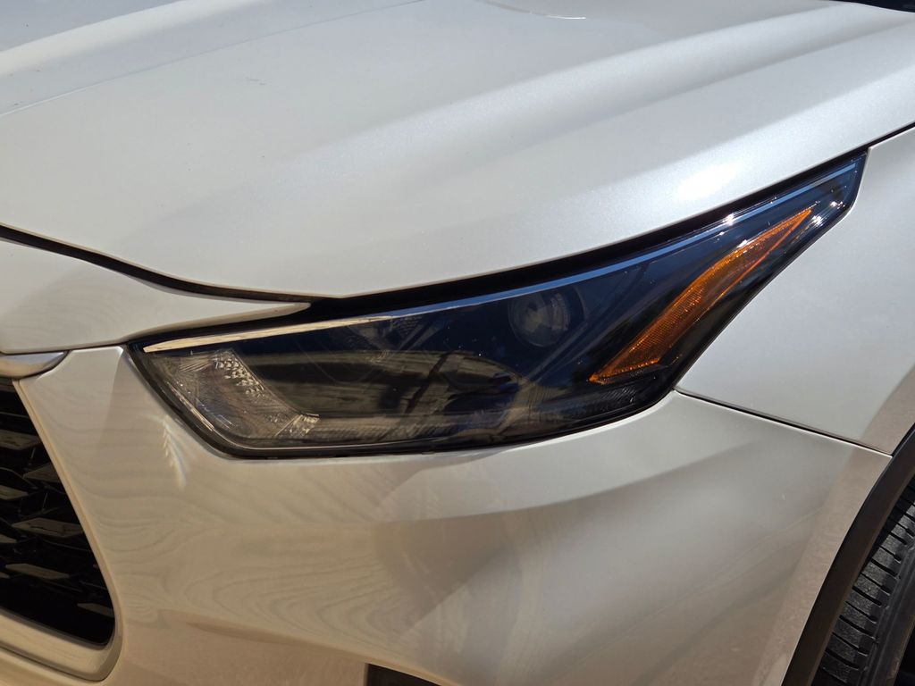 Used 2021 Toyota Highlander SUV