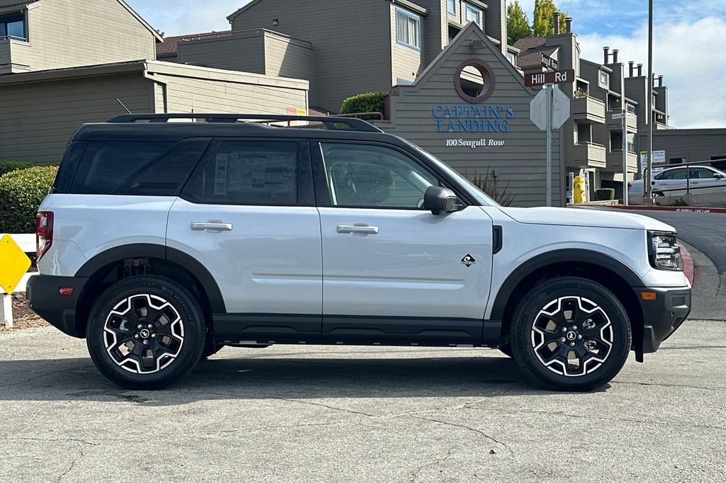 New 2026 White Ford Outer Banks image 3