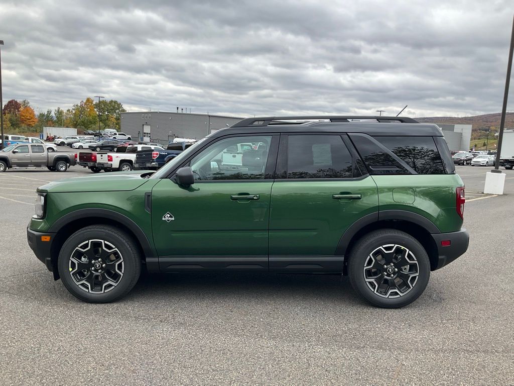 New 2025 Green Ford Outer Banks image 29