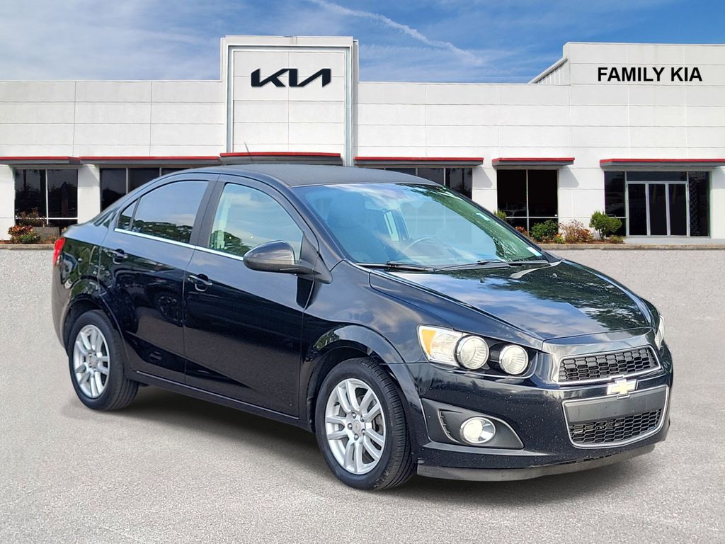 2012 Chevrolet Sonic 2LT Sedan FWD