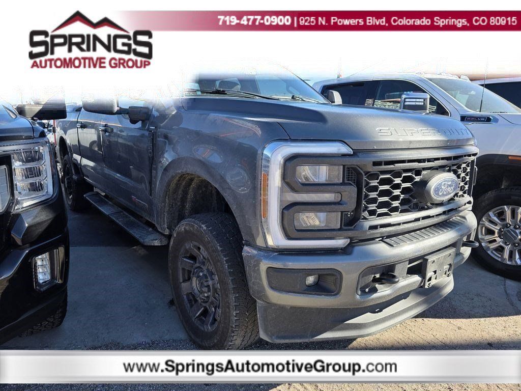2023 Ford F-350 Super Duty Lariat Crew Cab 4WD