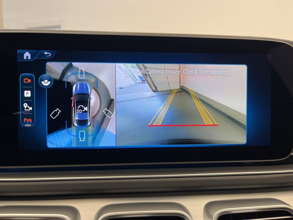 Thumbnail: 2026 Mercedes-Benz GLE - 18