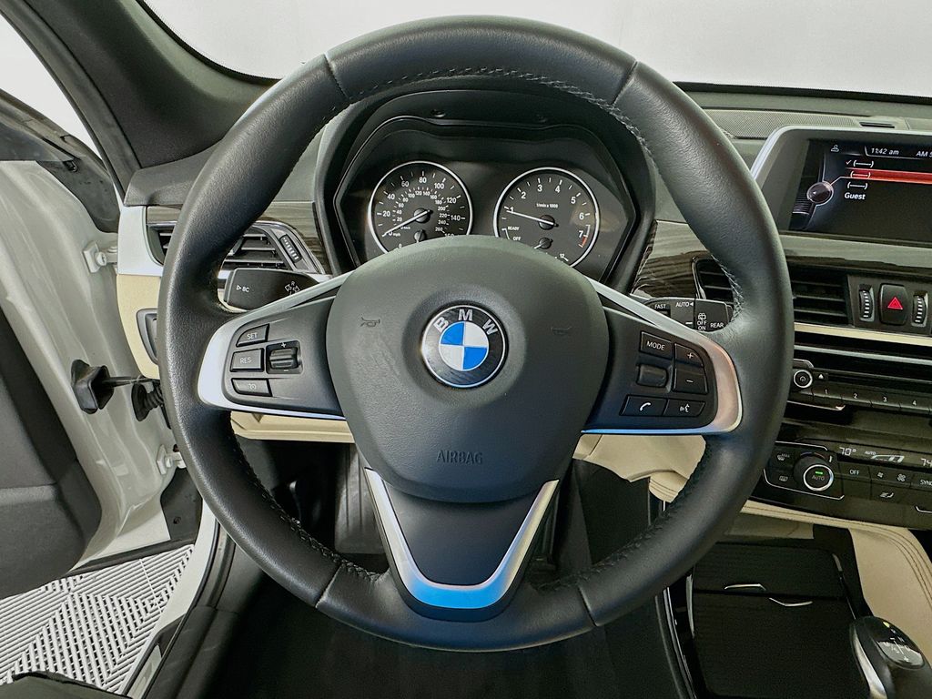 Thumbnail: 2016 BMW X1 - 11
