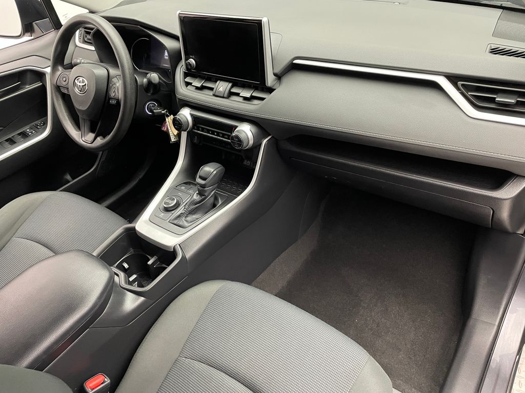 Thumbnail: 2023 Toyota RAV4 - 15