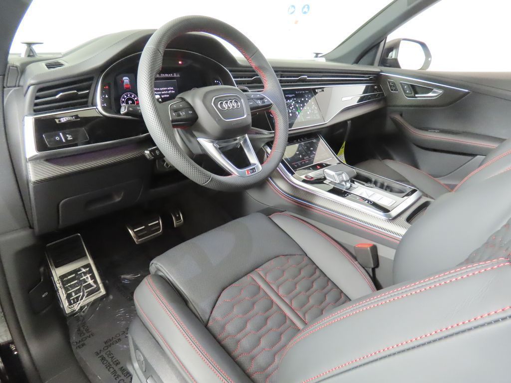 Thumbnail: 2026 Audi RS Q8 - 26