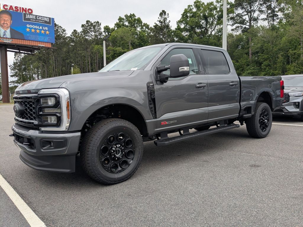 2026 Ford F-250 Super Duty Black Widow