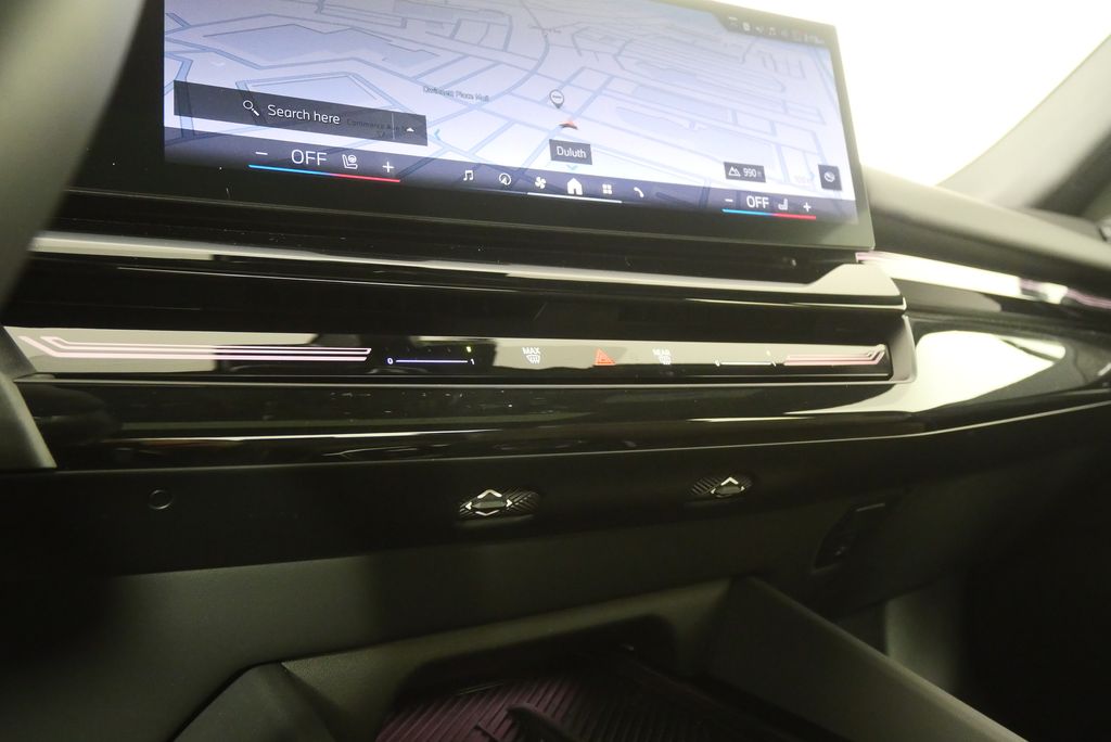 Thumbnail: 2025 BMW 5 Series - 26