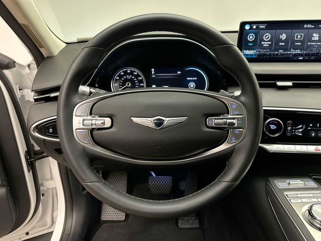 Thumbnail: 2023 Genesis GV70 - 18