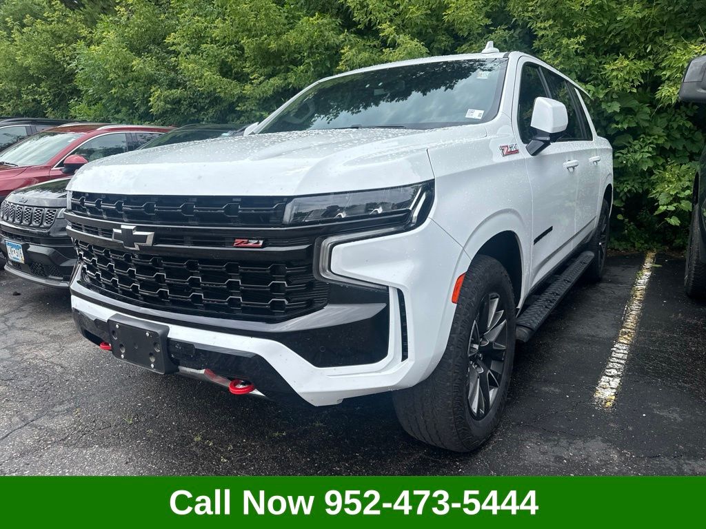 Summit White 2024 Chevrolet Suburban SUV / Crossover Four-Wheel Drive