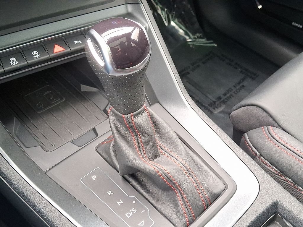 Thumbnail: 2025 Audi Q3 - 15