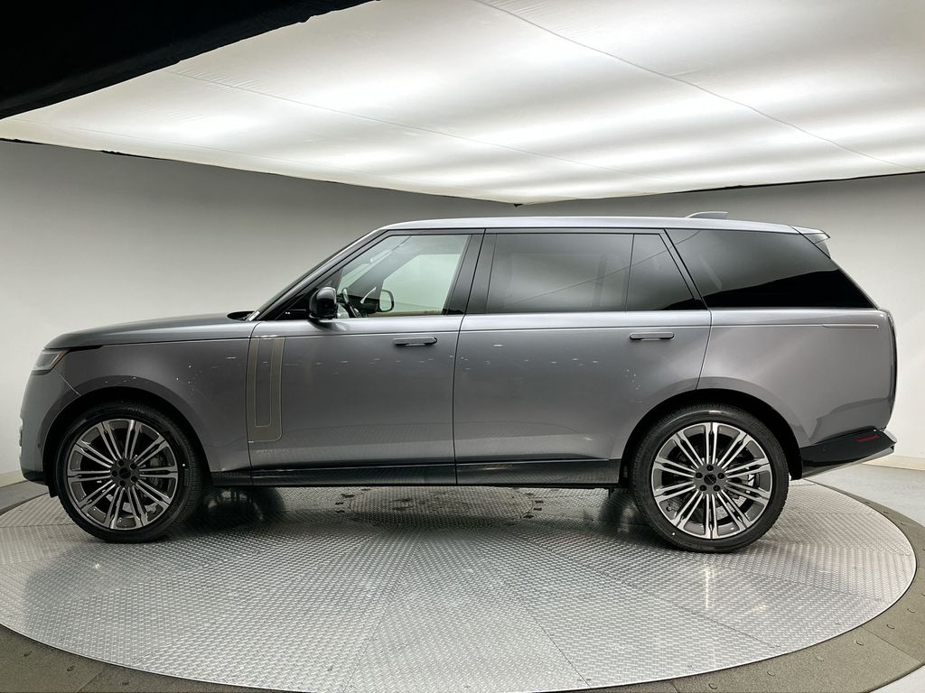 Thumbnail: 2026 Land Rover Range Rover - 10