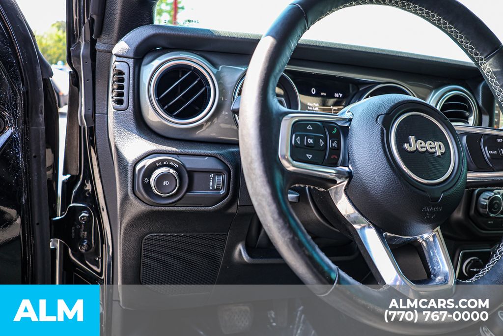 2023 Jeep Wrangler #24