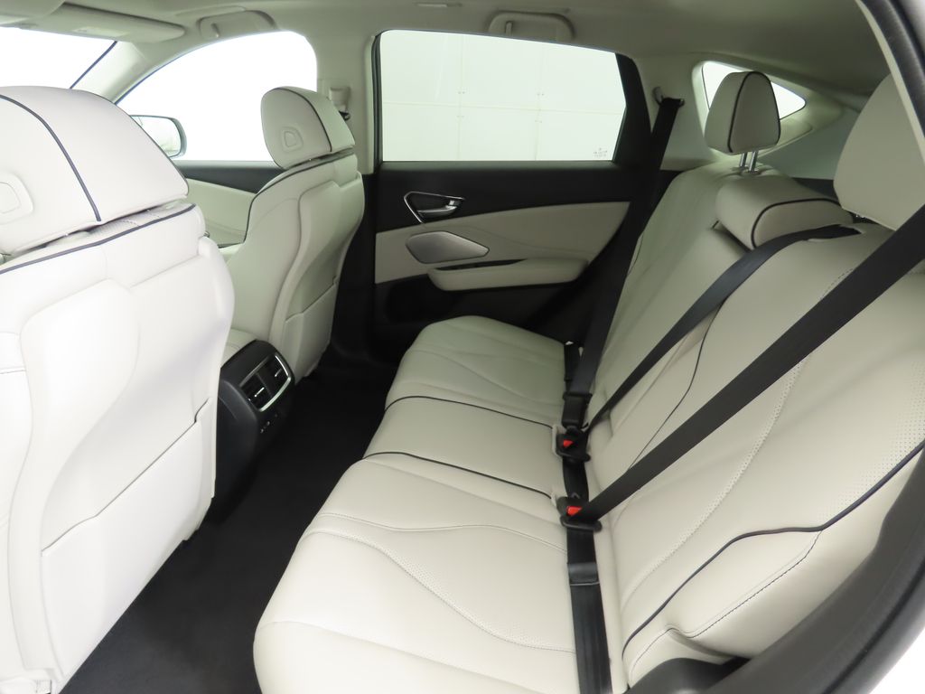 Thumbnail: 2026 Acura RDX - 21