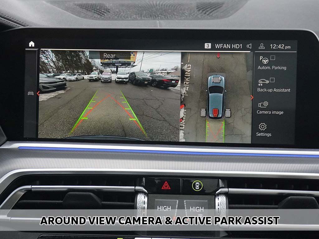 Used 2022 Gray BMW xDrive40i image 5