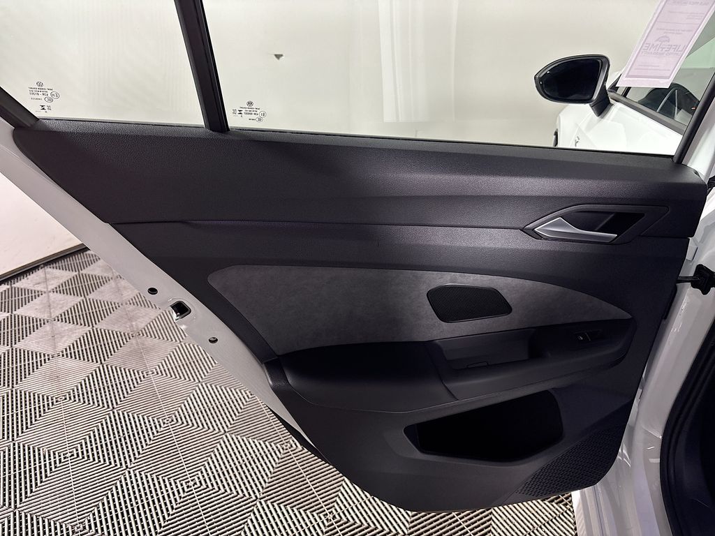 2026 Volkswagen Golf R 2.0T