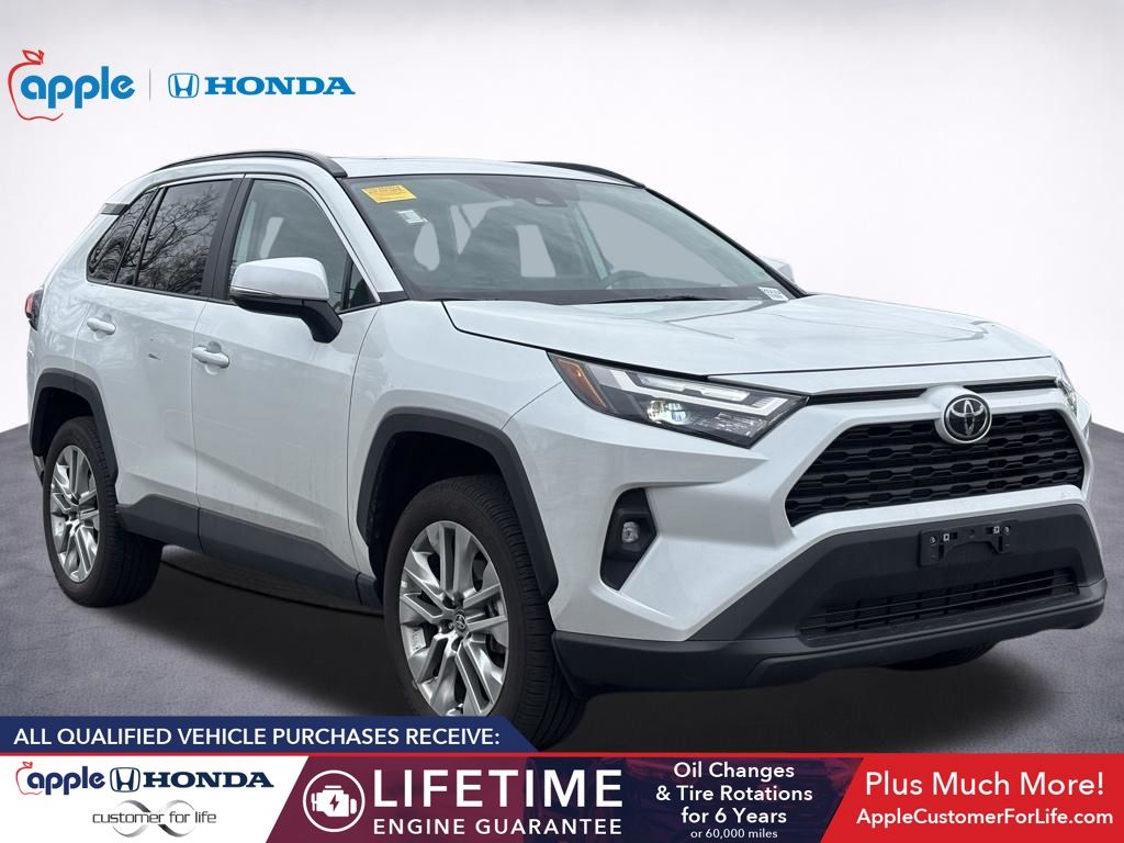 2025 Toyota RAV4 XLE Premium