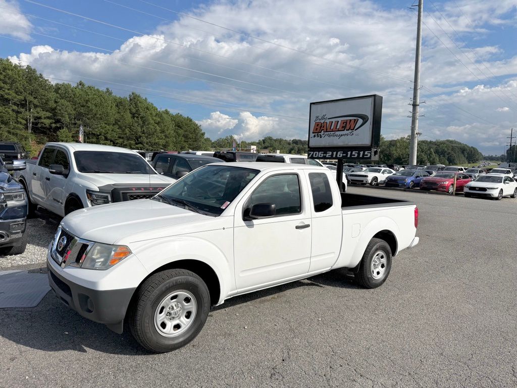 Glacier White 2018 Nissan Frontier Pickup Truck 4X2 5-Speed Automatic Overdrive