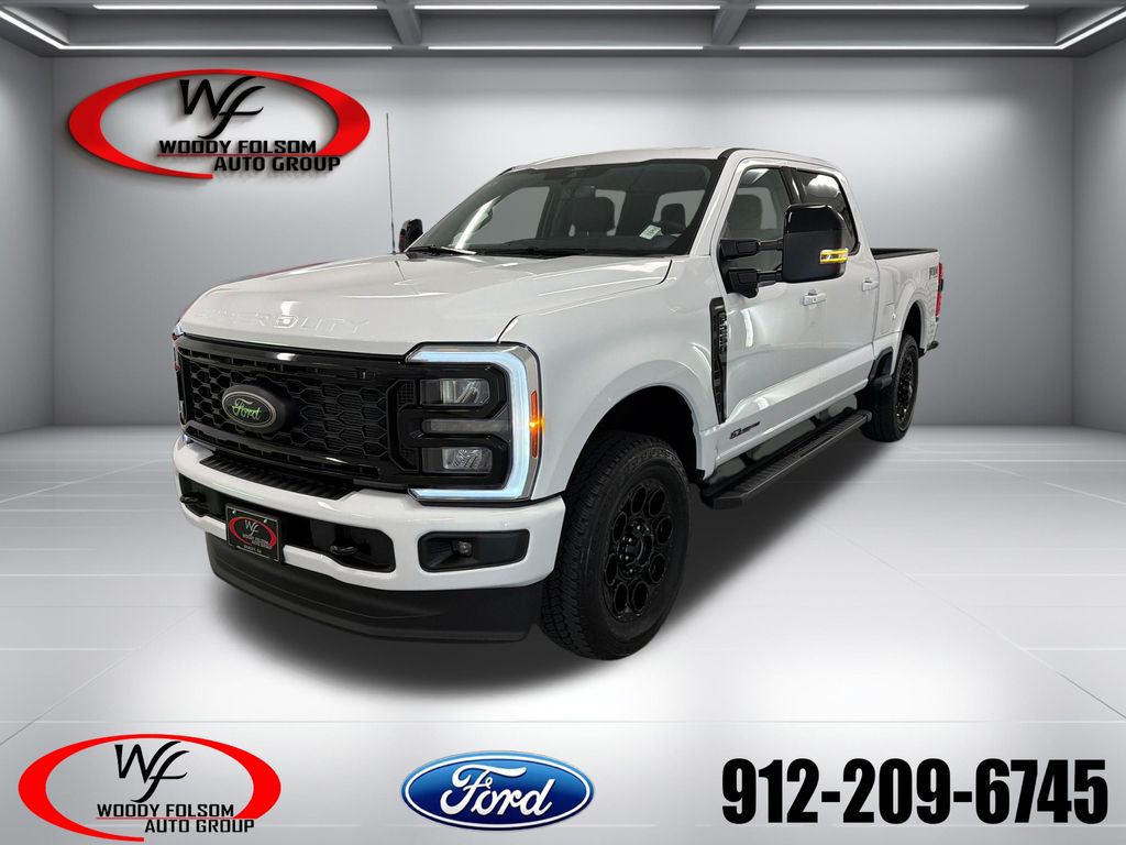 Oxford White 2026 Ford F-250 Super Duty Pickup Truck Four-Wheel Drive Automatic
