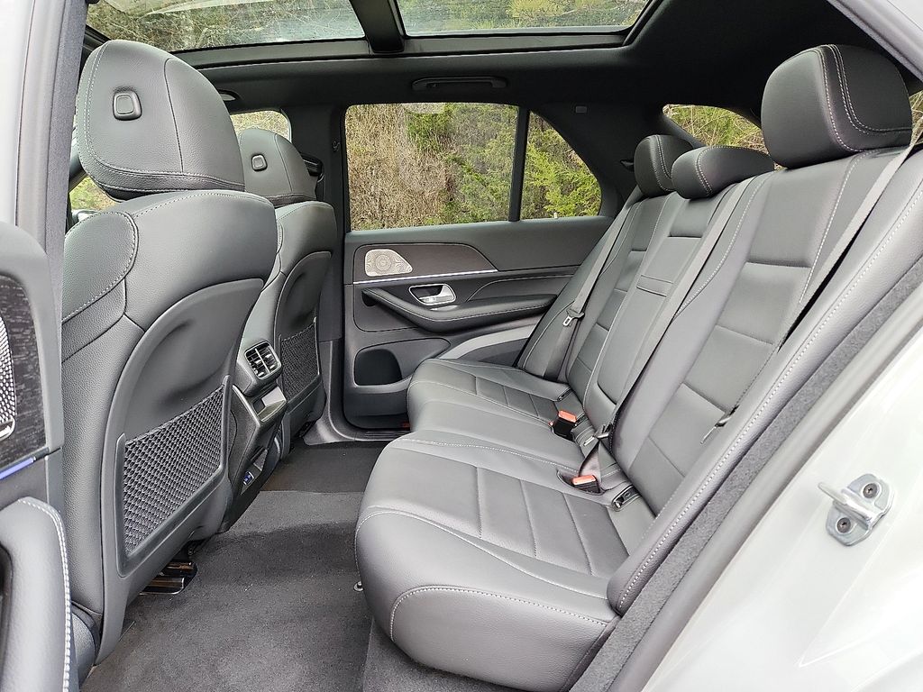 Thumbnail: 2026 Mercedes-Benz GLE - 6