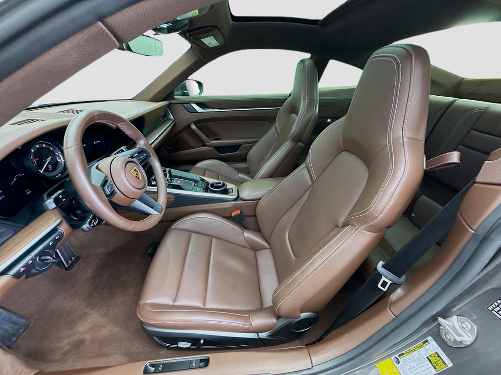 Thumbnail: 2024 Porsche 911 - 5
