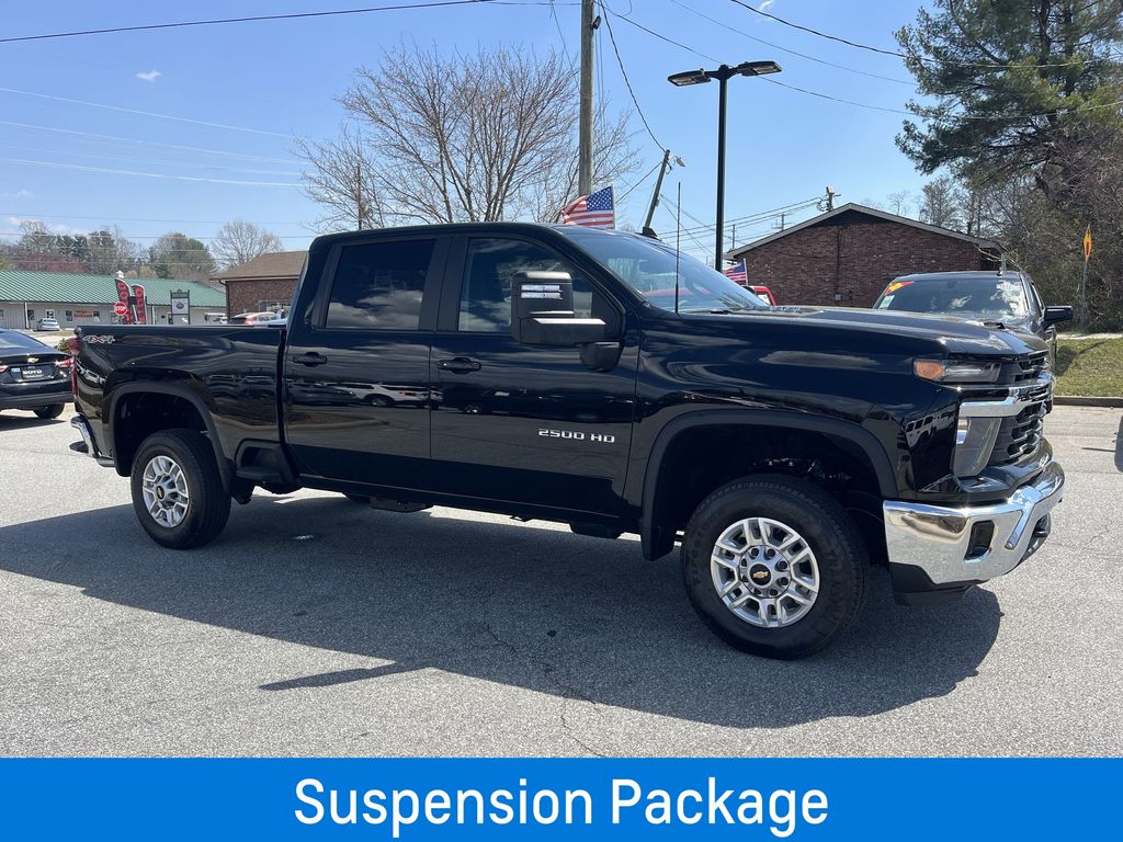 2025 Chevrolet Silverado 2500HD LT photo