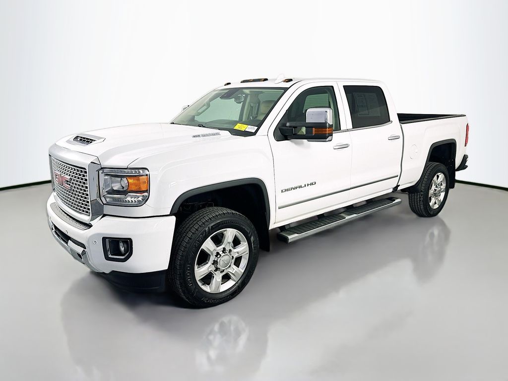 Used 2017 White GMC Denali image 3
