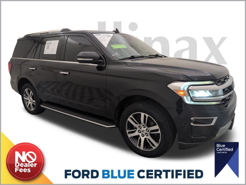 2022 Ford Expedition Limited's photo
