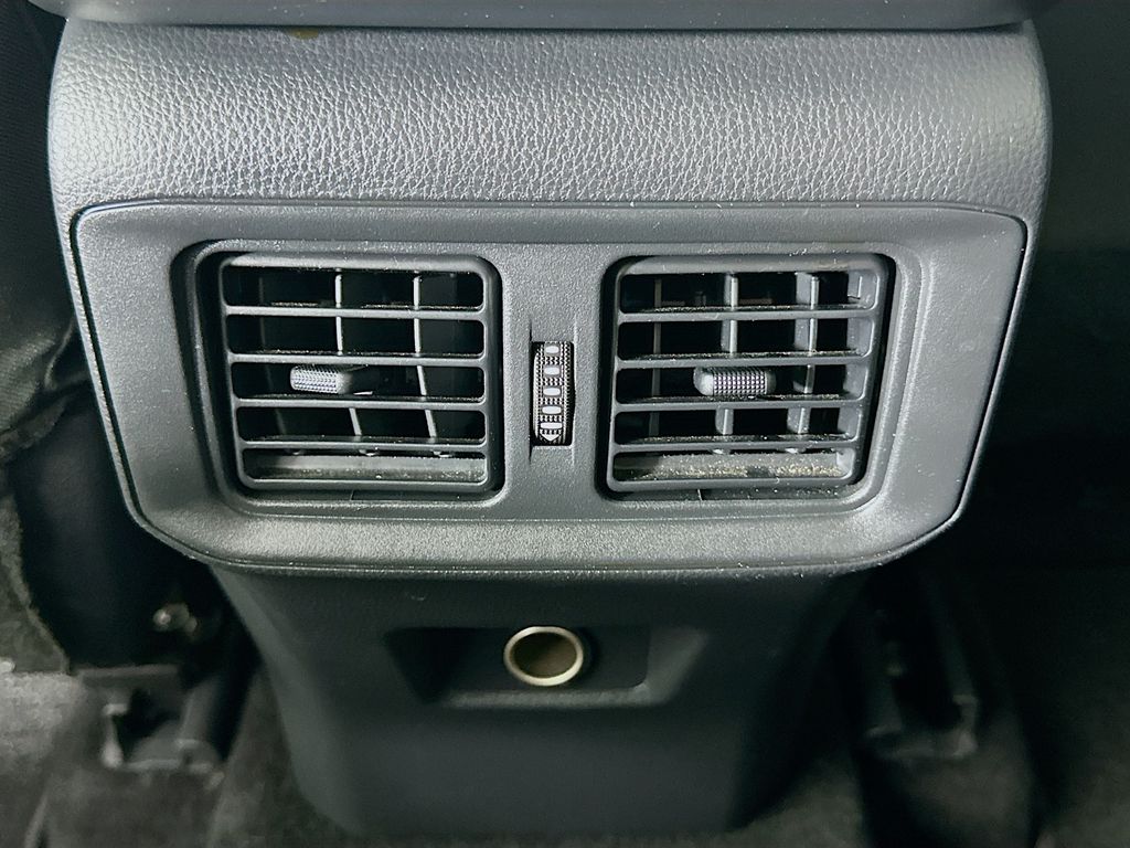 Thumbnail: 2024 Toyota RAV4 - 25