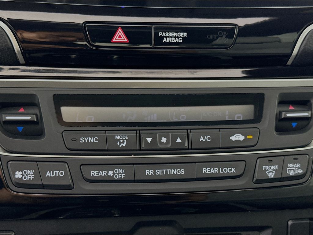 Used Car 2019 Honda Pilot  Touring For Sale Under $25,000 In Austin, Texas