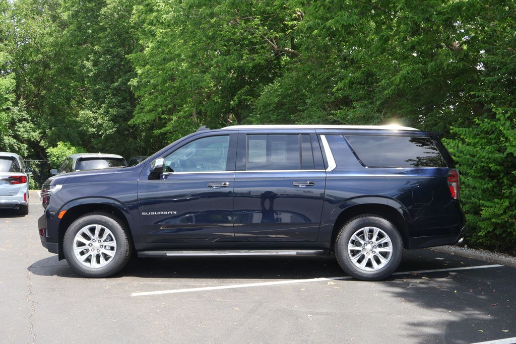 Thumbnail: 2024 Chevrolet Suburban - 4