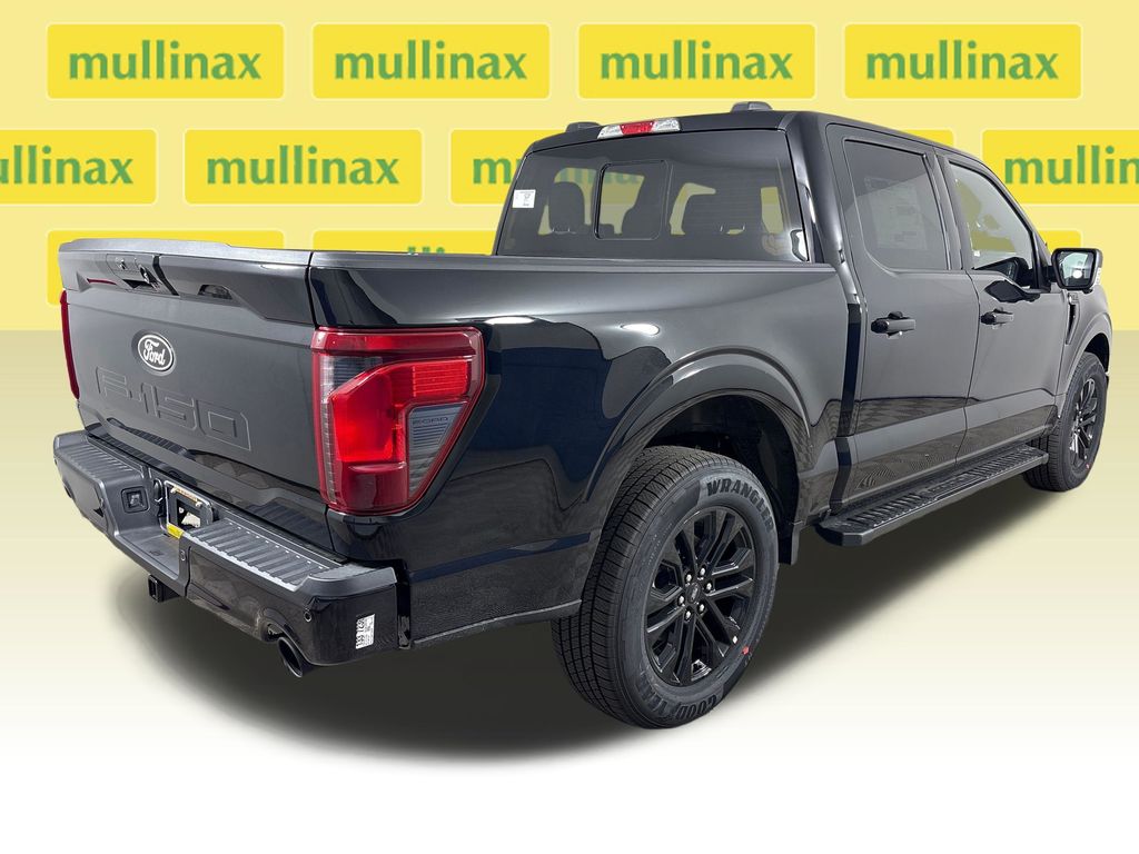 New 2026 Black Ford XLT image 4