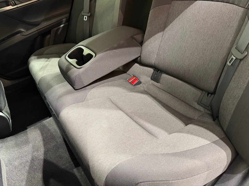 Thumbnail: 2025 Toyota Camry - 18